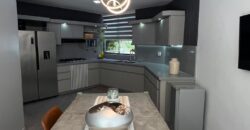 En Venta Townhouse Amoblado en Res La Montaña  El Bosque