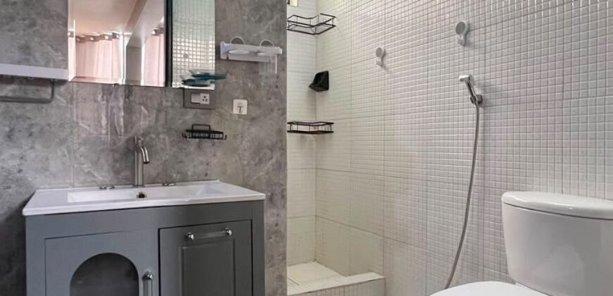 En Venta Townhouse Amoblado en Res La Montaña  El Bosque