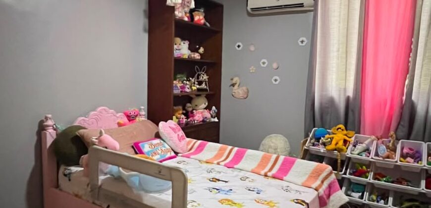 En Venta Townhouse Amoblado en Res La Montaña  El Bosque