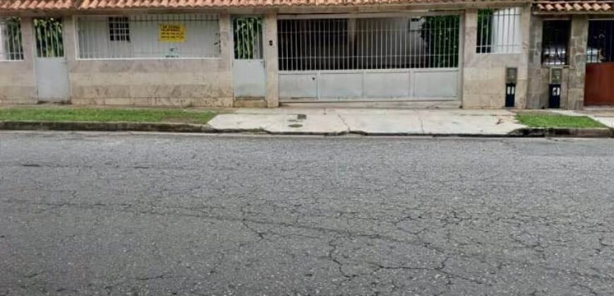 En venta casa en el Trigal Norte