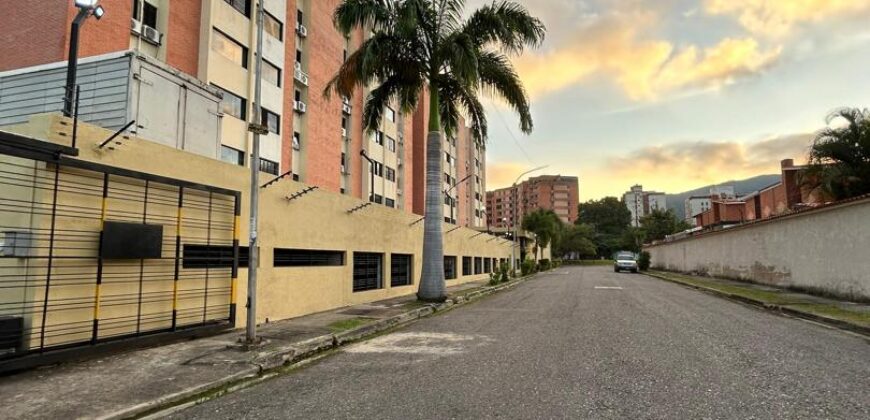 Alquiler en Naguanagua- Urbanización Araguaney Suites