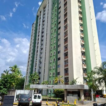 En venta apartamento Resd. Taguay | Los Mangos
